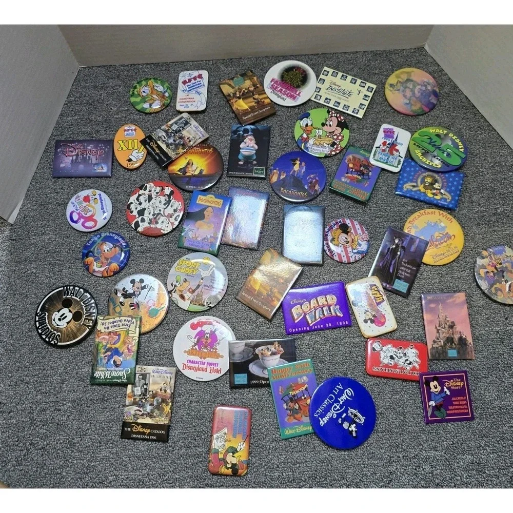 Drunk Drawer Lot 43 Of Vintage Disney Pinbacks